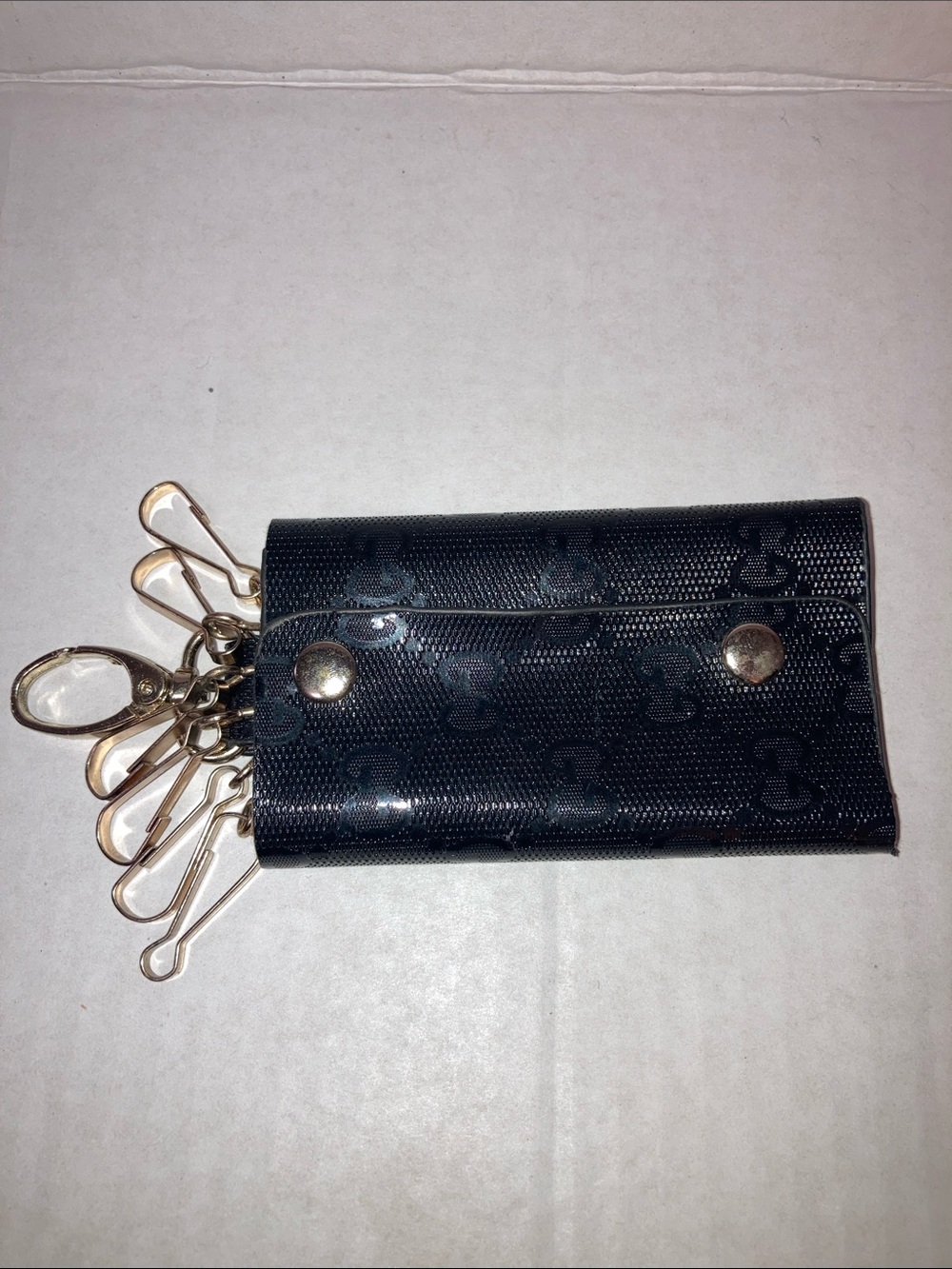 Vintage Black GUCCI Black GG Key ring 
Gold Hardware